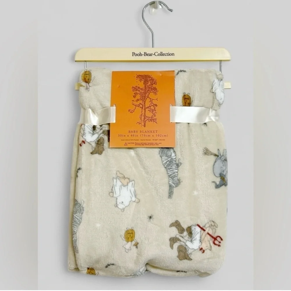 Disney Winnie The Pooh Halloween Blanket NWT